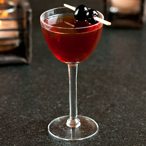 rob-roy-cocktail-recipe-liquorcom image