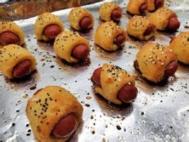 little-smokies-pigs-in-a-blanket-with-fathead-dough image