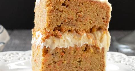 carrot-cake-with-pineapple-and-cream-cheese-frosting image