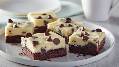 chocolate-chip-cheesecake-brownies image