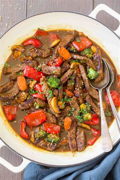 vegetable-beef-stir-fry-recipe-valentinas-corner image