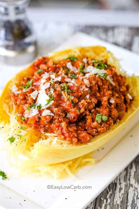 low-carb-spaghetti-squash-with-meat-sauce image
