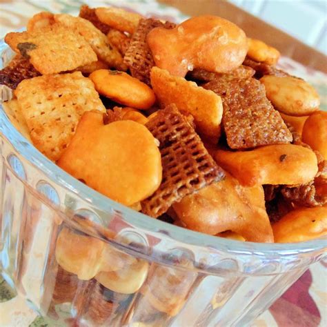 7-ways-to-use-goldfish-crackers-for-snacks-and-more image