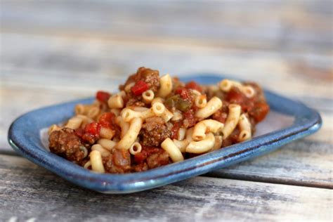 skillet-macaroni-and-ground-beef-with-tomato-sauce image