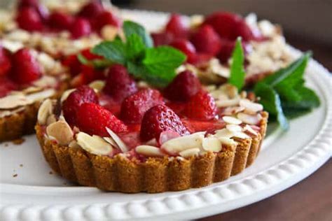 strawberry-almond-cream-tart-recipe-steamy image