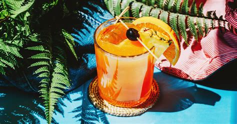 bermuda-rum-swizzle-cocktail-recipe-liquorcom image