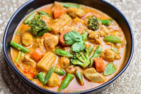 thai-massaman-curry-spice-cravings image