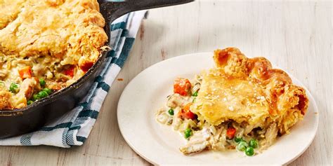 how-to-make-leftover-turkey-pot-pie-delish image