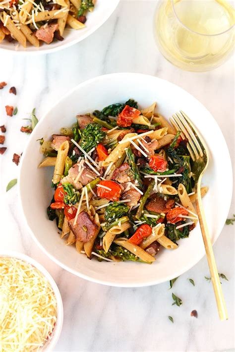 30-minute-pasta-primavera-veggie-packed-fit-foodie image