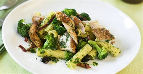 chicken-and-broccoli-rigatoni-recipe-eat-smarter-usa image