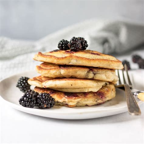 fluffy-blackberry-pancakes-veggie-desserts image