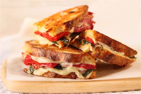 roasted-red-pepper-provolone-sandwiches image