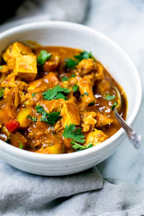 one-pot-vegetarian-tofu-curry-ambitious-kitchen image