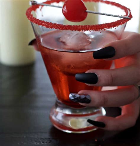vampires-kiss-cocktail-recipe-homemade-food-junkie image