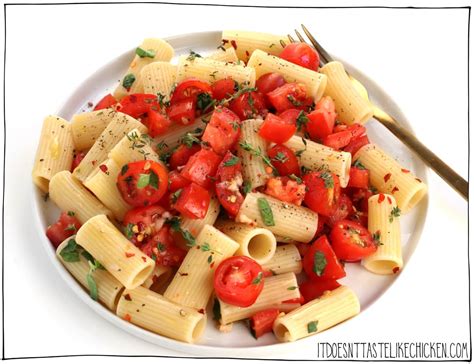 fresh-tomato-pasta-my-favourite-easy-summer-pasta image
