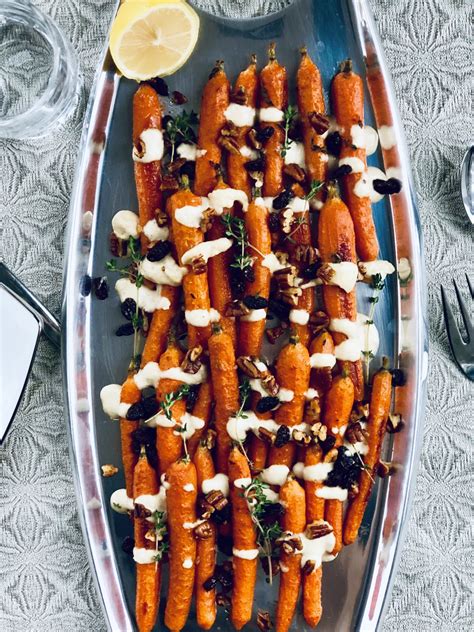 smoky-maple-thyme-roasted-carrots-with image