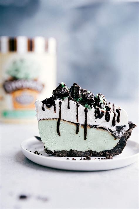 grasshopper-pie-with-an-oreo-crust-chelseas image
