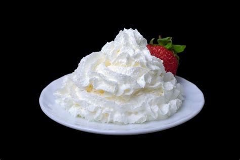 amazing-whipped-cream-with-gelatin-recipe-cake image