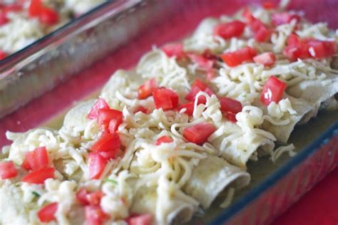 green-chile-and-cheese-enchiladas-heather-likes-food image