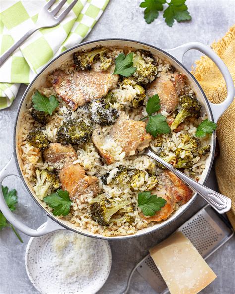skillet-chicken-and-rice-casserole-with-broccoli image