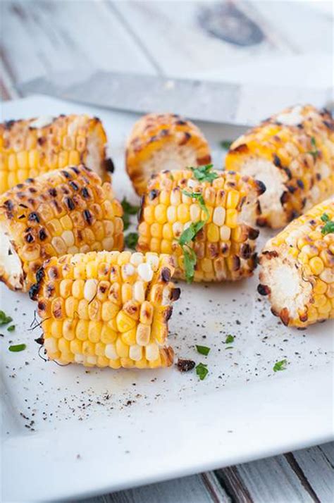 sweet-farmers-market-grilled-corn-photos-food image