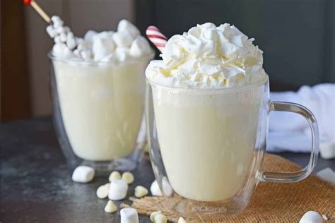 homemade-creamy-white-hot-chocolate-recipe-l-white image