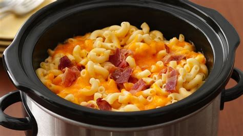slow-cooker-bacon-topped-mac-and-cheese image