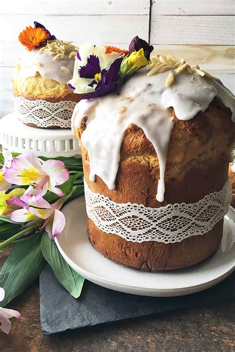 kulich-traditional-russian-easter-bread-recipe-foodal image