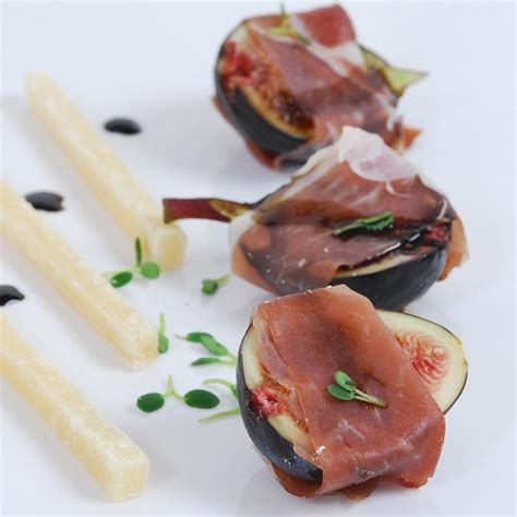 figs-and-prosciutto-appetizer-recipe-gourmet-food image