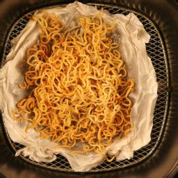 main-chinese-fried-noodles-in-an-airfryer-bigovencom image