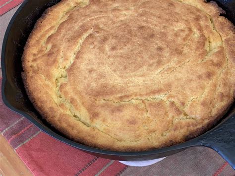 old-fashioned-buttermilk-cornbread-cooked-in-the image