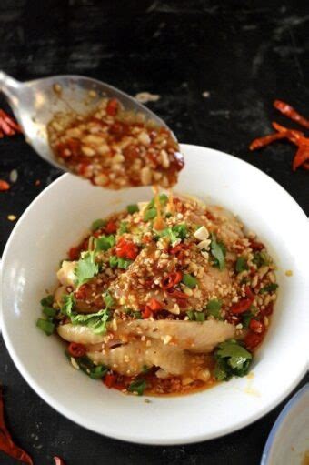 drool-worthy-sichuan-chicken-in-chili-oil-sauce-kou-shui image