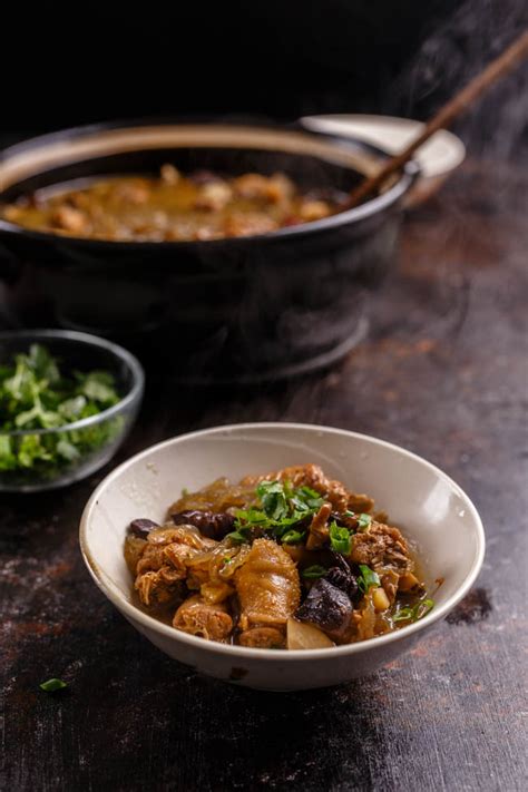 chinese-braised-chicken-with-dried-mushrooms image