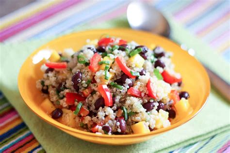 mango-quinoa-salad-barefeet-in-the-kitchen image