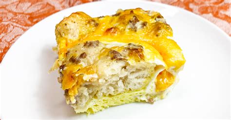 sausage-gravy-biscuit-and-egg-casserole-recipe-diy image