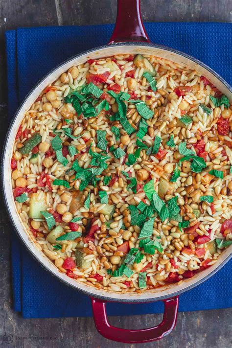 mediterranean-orzo-recipe-with-zucchini-and-chickpeas image