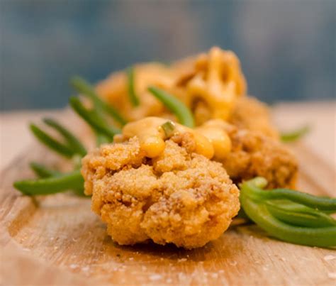cornmeal-crusted-oysters-with-sriracha-rmoulade image