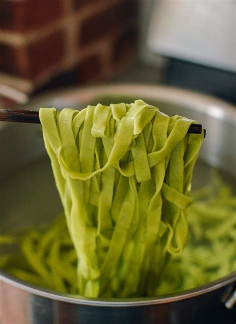 spinach-noodles-easy-homemade-recipe-the-woks-of image