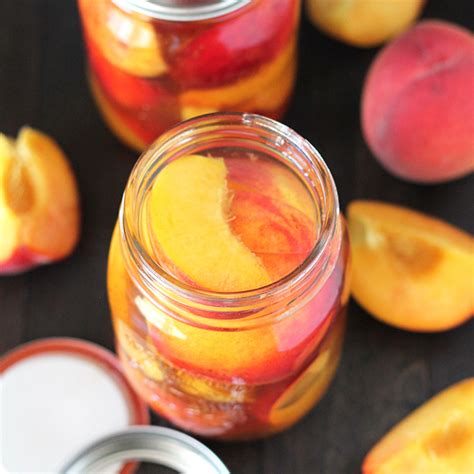 easy-refrigerator-pickled-peaches-oh-my-veggies image