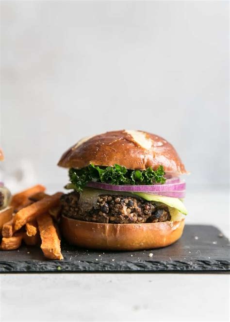 quinoa-black-bean-burgers-easy-recipe-fit-mitten image