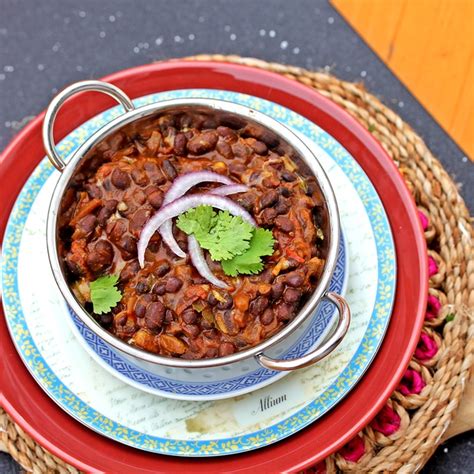 creamy-indian-black-beans-another-dal-makhani image