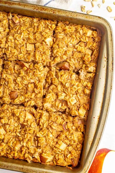 apple-cinnamon-baked-oatmeal-family-food-on-the-table image
