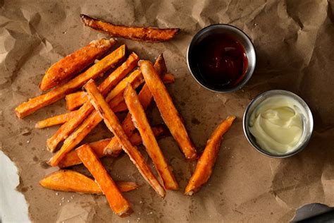 crispy-sweet-potato-fries-recipe-deep-fried-hungry-huy image