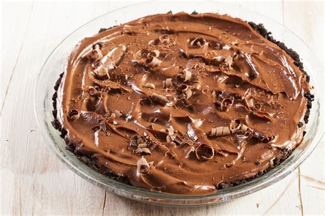 dairy-free-chocolate-mousse-pie-with-four-flavor image