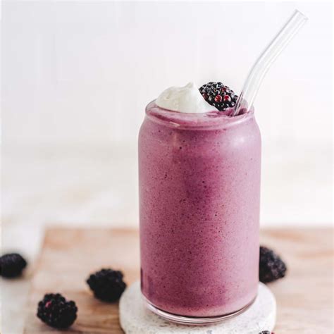 blackberry-banana-smoothie-splenda image