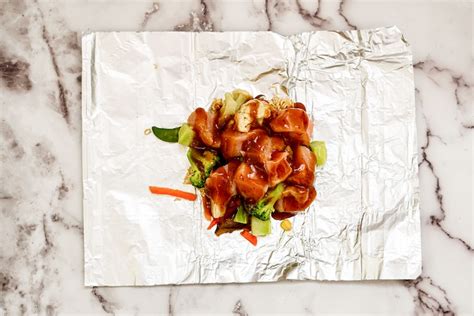 air-fryer-asian-chicken-ramen-foil-packs image