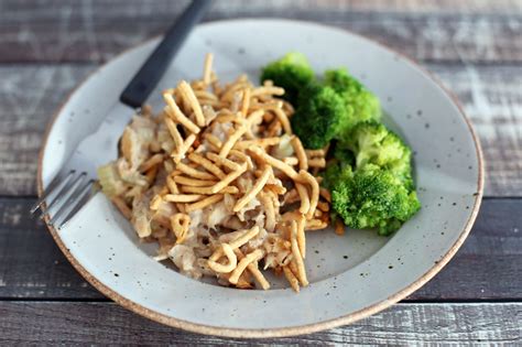tuna-casserole-with-chow-mein-noodles image