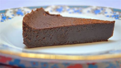 chocolate-idiot-cake-a-really-easy-flourless image