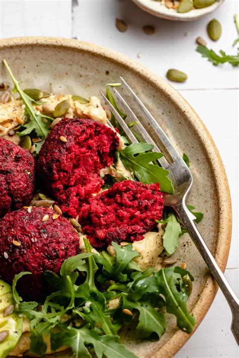 easy-beetroot-falafel-vegan-eat-love-eat image