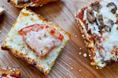 homemade-french-bread-pizzas-how-sweet-eats image